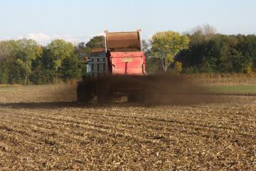 Image_2026_epandageDeCompost_%5BSource_SMRA68%5D.J