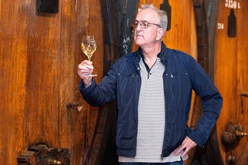 fav-2026_gewurztraminer_jb-adam_01.jpg